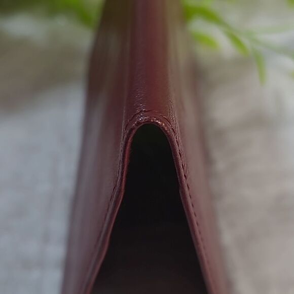 Authentic Cartier Bifold Bordeaux Wallet - Picture 14 of 14